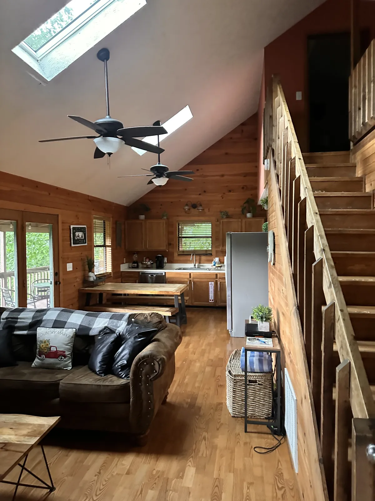 Guest photo of Cabin w/ Stunning Views, Hot Tub & Great Location! in Sevierville, Tennessee